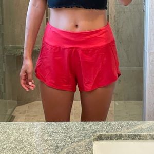 Outdoor voices Hudson short red